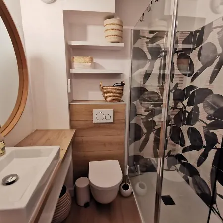 Neuf à 150m De La Hyères