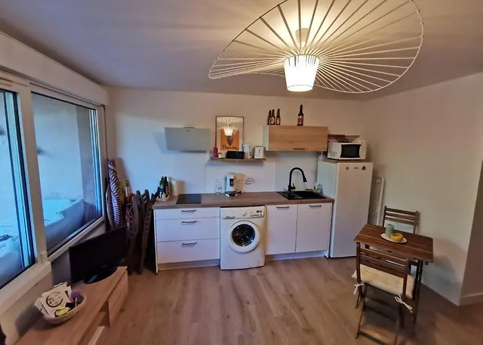 Apartment Neuf A 150m De La Hyeres