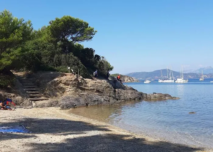 Neuf A 150m De La * Hyeres